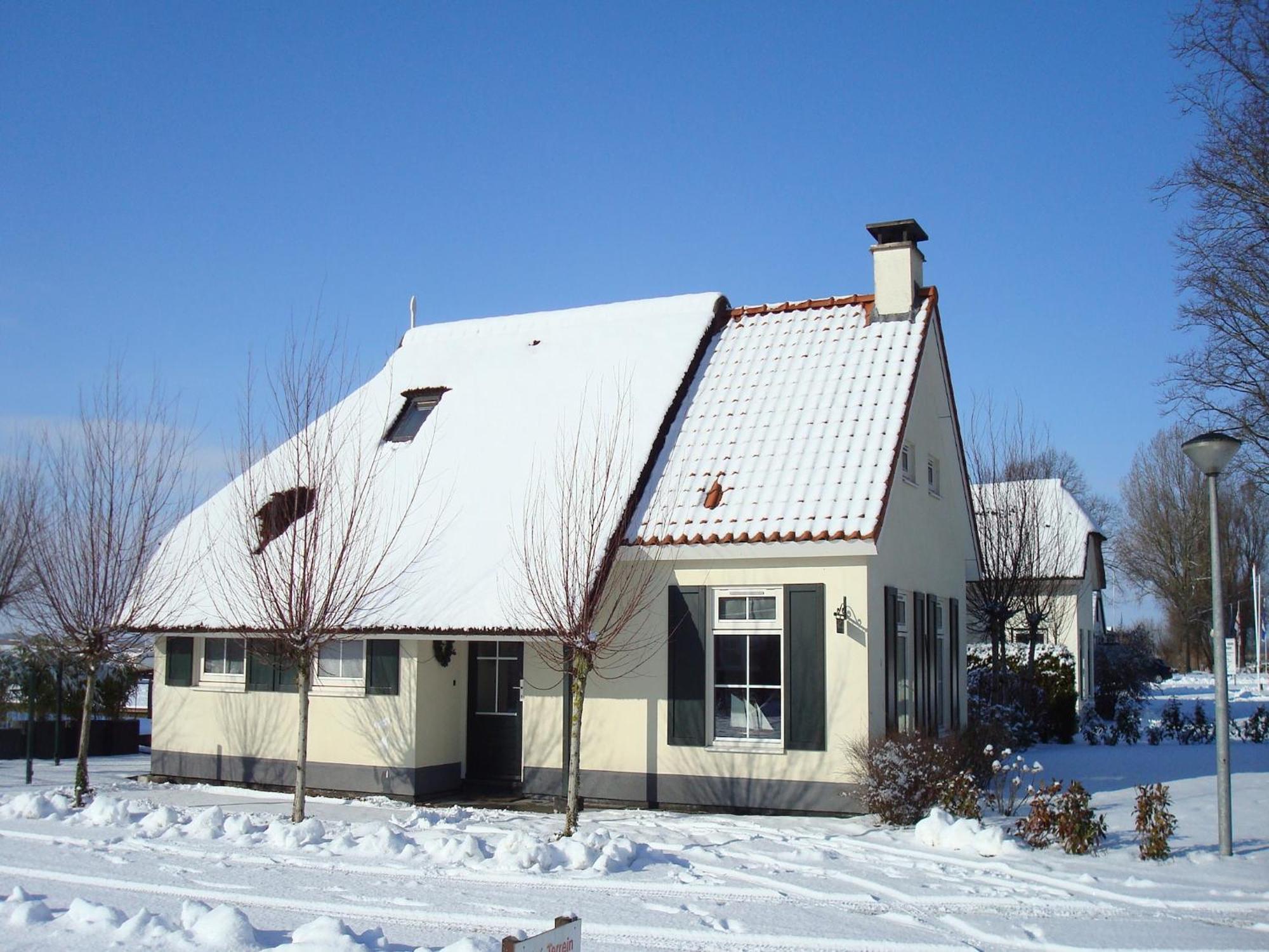 Attractive Holiday Home With Jetty Steendam Luaran gambar