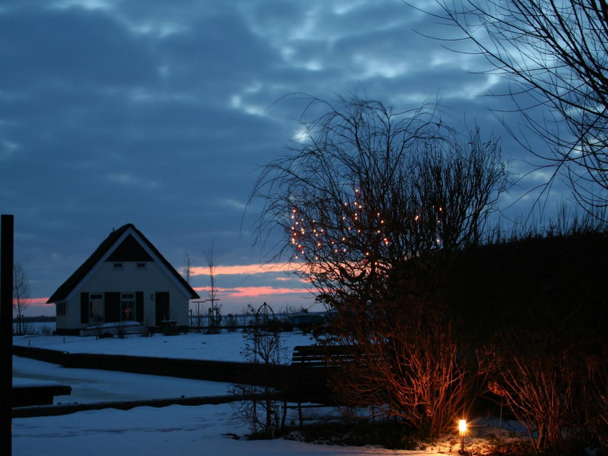 Attractive Holiday Home With Jetty Steendam Luaran gambar
