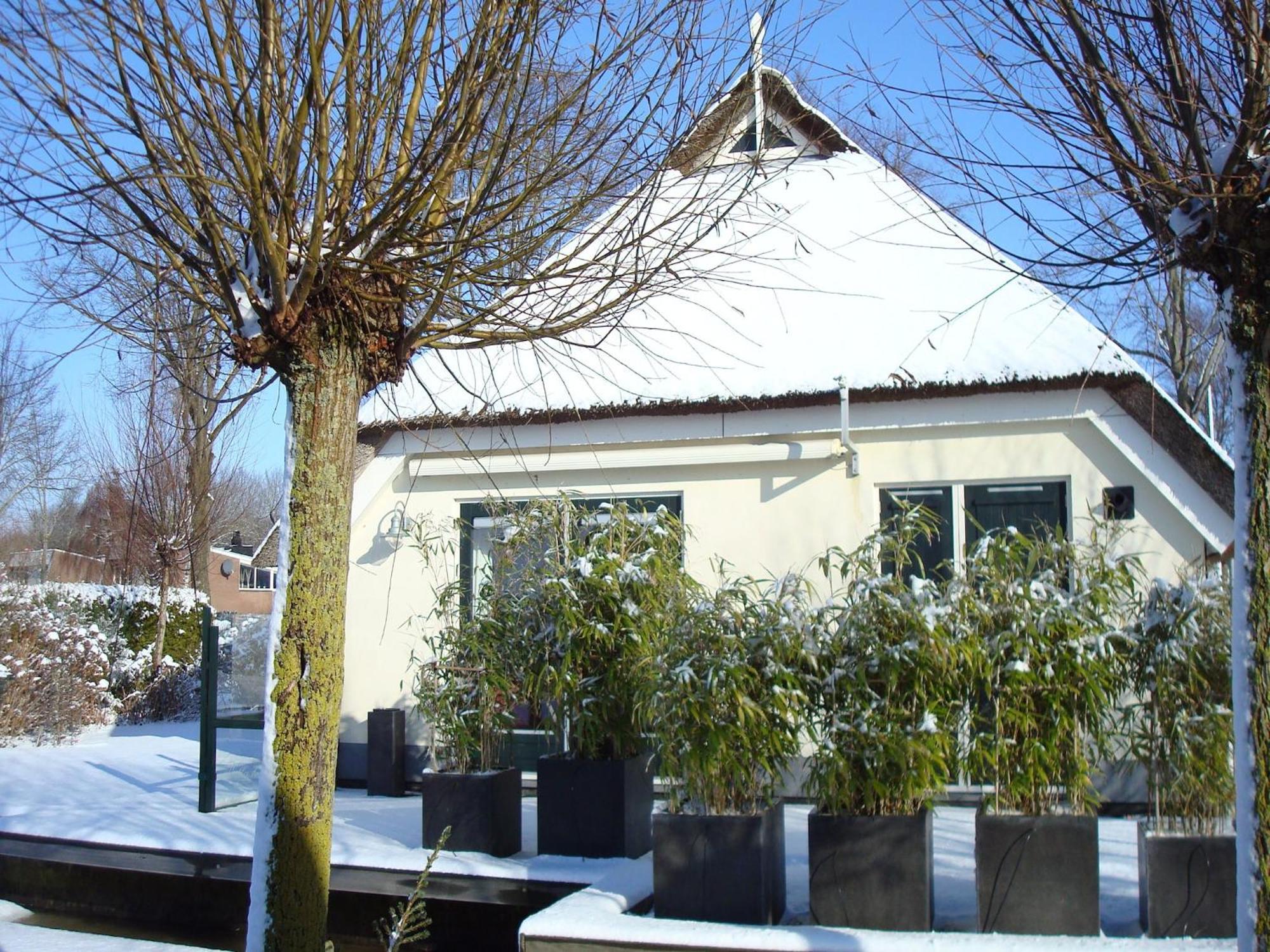 Attractive Holiday Home With Jetty Steendam Luaran gambar